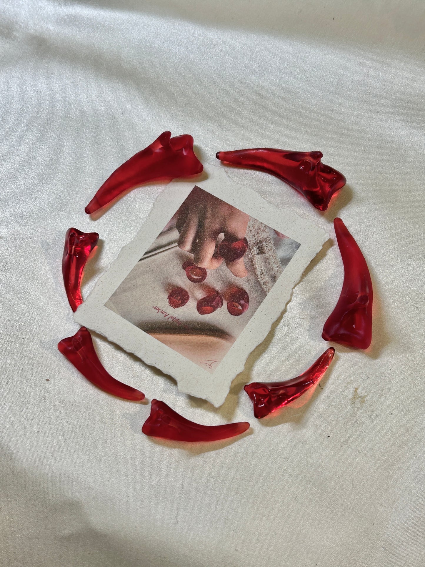 *β*+ Flame Red Amber Chain +*β*
